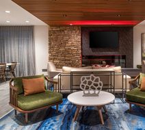 Fairfield Inn & Suites Marriott Lobby