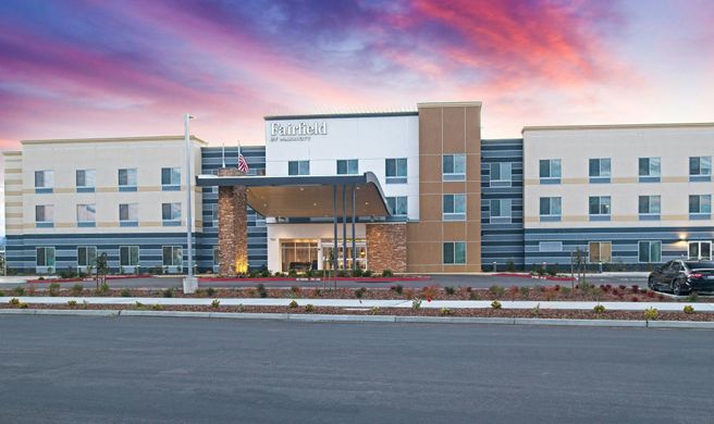 Fairfield Inn & Suites Marriott Exterior