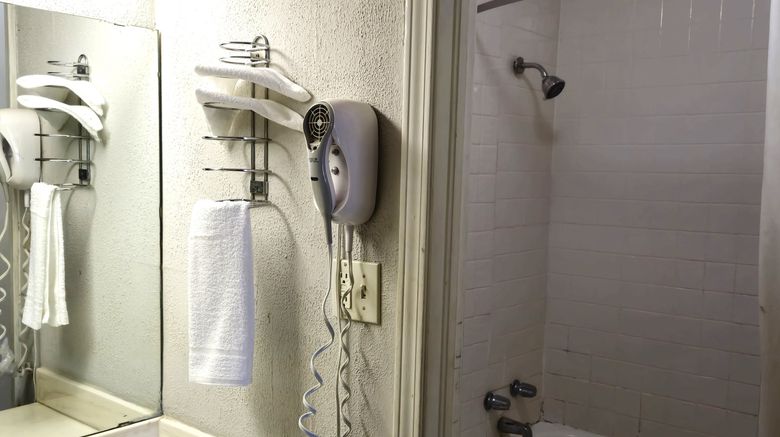 <b>Castle Inn & Suites Room</b>. Images powered by <a href="https://www.leonardoworldwide.com/" title="Leonardo Worldwide" target="_blank">Leonardo</a>.