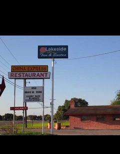 Lakeside Inn & Suites
