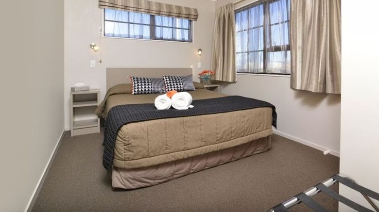<b>Knightsbridge Court Motor Lodge Suite</b>. Images powered by <a href="https://www.leonardoworldwide.com/" title="Leonardo Worldwide" target="_blank">Leonardo</a>.