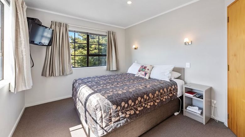 <b>Knightsbridge Court Motor Lodge Suite</b>. Images powered by <a href="https://www.leonardoworldwide.com/" title="Leonardo Worldwide" target="_blank">Leonardo</a>.