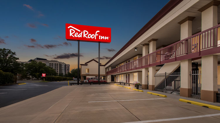 Red Roof Inn Washington, DC Exterior