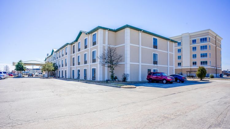 Ark Suites By OYO Jonesboro Exterior