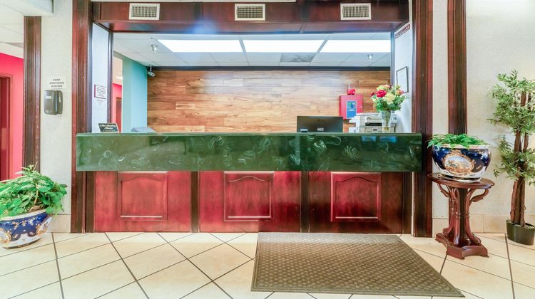 Ark Suites By OYO Jonesboro Lobby
