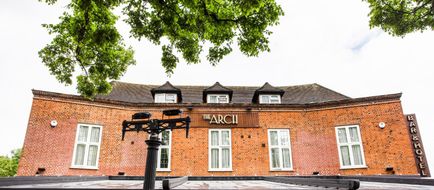 OYO The Arch Wembley Exterior