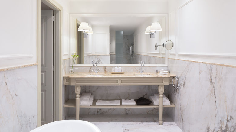 <b>El Palace Barcelona Room</b>. Images powered by <a href=https://www.travelagewest.com/Hotels/Barcelona/