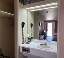 Lakeside Inn & Suites Room