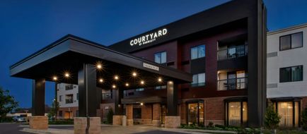 Courtyard Traverse City Exterior