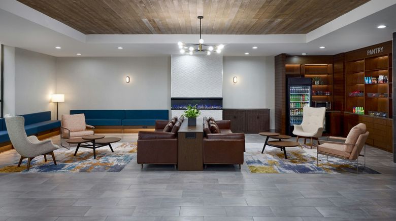 <b>Four Points Englewood Centennial Airport Lobby</b>. Images powered by <a href="https://www.leonardoworldwide.com/" title="Leonardo Worldwide" target="_blank">Leonardo</a>.