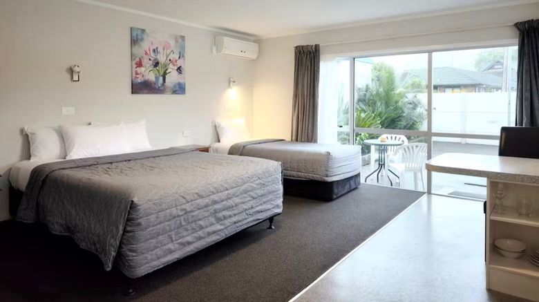<b>Stonehaven Motel, Whangarei Room</b>. Images powered by <a href="https://www.leonardoworldwide.com/" title="Leonardo Worldwide" target="_blank">Leonardo</a>.