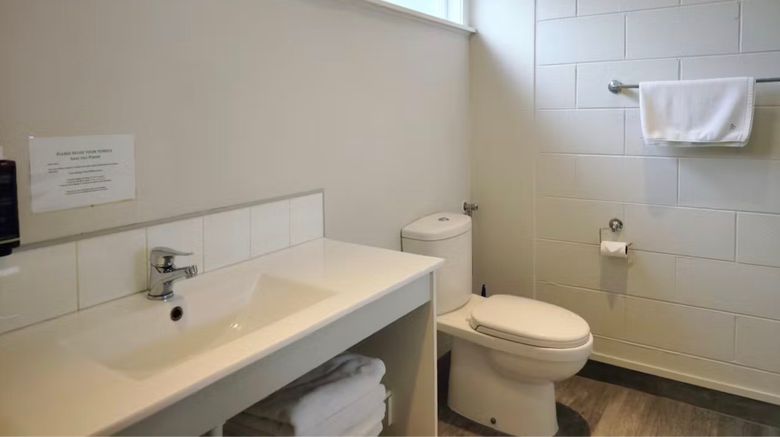 <b>Stonehaven Motel, Whangarei Room</b>. Images powered by <a href="https://www.leonardoworldwide.com/" title="Leonardo Worldwide" target="_blank">Leonardo</a>.