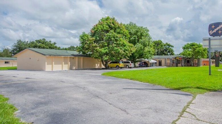 <b>Budget Inn Exterior</b>. Images powered by <a href="https://www.leonardoworldwide.com/" title="Leonardo Worldwide" target="_blank">Leonardo</a>.