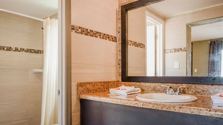 <b>Budget Inn Room</b>. Images powered by <a href="https://www.leonardoworldwide.com/" title="Leonardo Worldwide" target="_blank">Leonardo</a>.