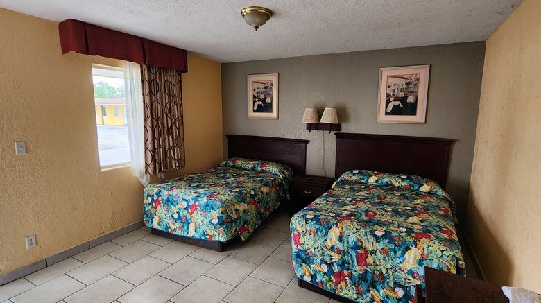 <b>Budget Inn Room</b>. Images powered by <a href="https://www.leonardoworldwide.com/" title="Leonardo Worldwide" target="_blank">Leonardo</a>.