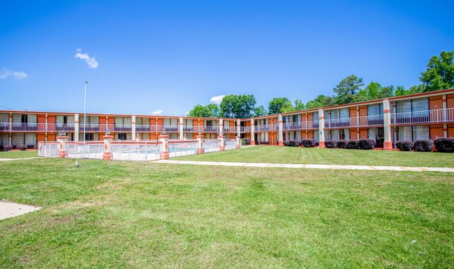 OYO Hotel Greensboro I-40 Exterior