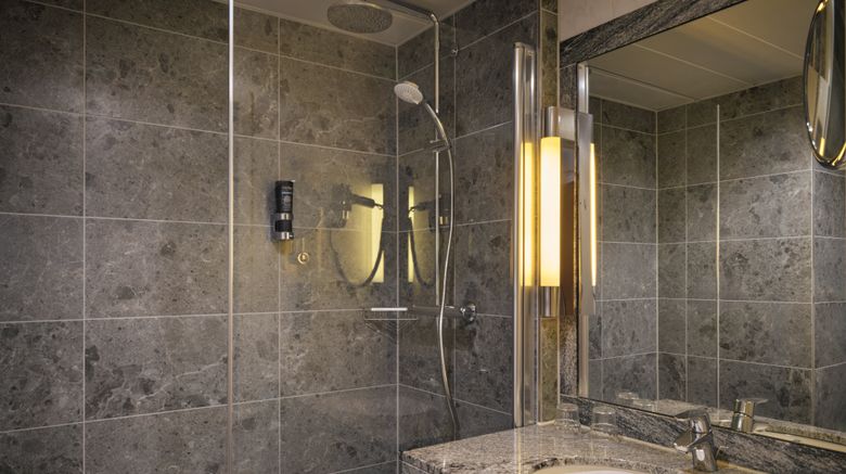 <b>Leonardo Royal Hotel Duesseldorf Room</b>. Images powered by <a href="https://www.leonardoworldwide.com/" title="Leonardo Worldwide" target="_blank">Leonardo</a>.