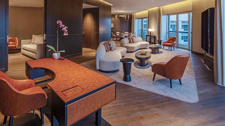 <b>Fairmont Singapore Room</b>. Images powered by <a href=https://www.travelagewest.com/Hotels/Singapore-Singapore/