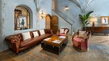 <b>The James Lobby</b>. Images powered by <a href="https://www.leonardoworldwide.com/" title="Leonardo Worldwide" target="_blank">Leonardo</a>.