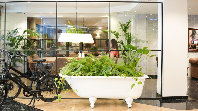Arenas Atiram Hotel Lobby