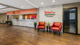 HomeTowne Studios by Red Roof Lobby