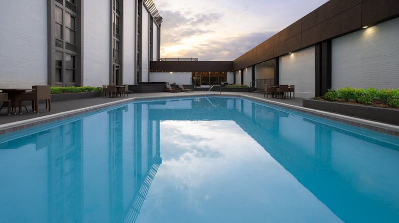 <b>Holiday Inn Roanoke-Tangelwood Pool</b>. Images powered by <a href="https://www.leonardoworldwide.com/" title="Leonardo Worldwide" target="_blank">Leonardo</a>.