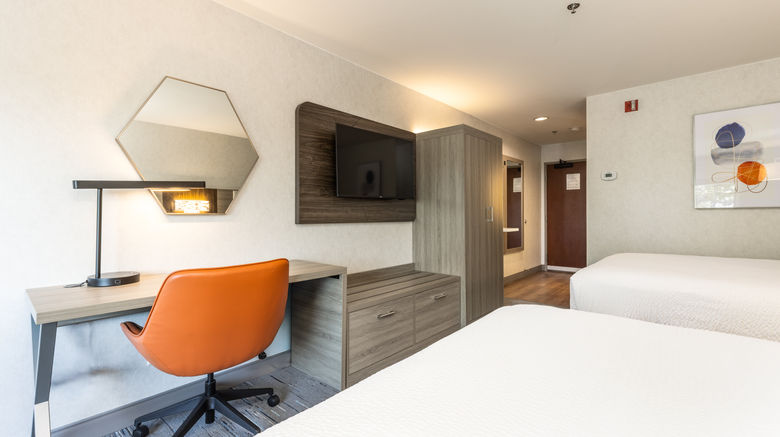 <b>Holiday Inn Express Hotel & Suites Room</b>. Images powered by <a href="https://www.leonardoworldwide.com/" title="Leonardo Worldwide" target="_blank">Leonardo</a>.