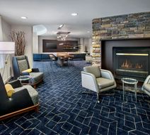Courtyard by Marriott Paramus Lobby