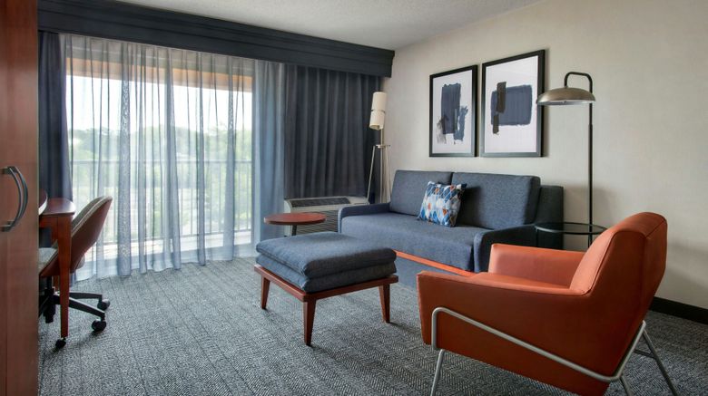<b>Courtyard by Marriott Paramus Room</b>. Images powered by <a href="https://www.leonardoworldwide.com/" title="Leonardo Worldwide" target="_blank">Leonardo</a>.