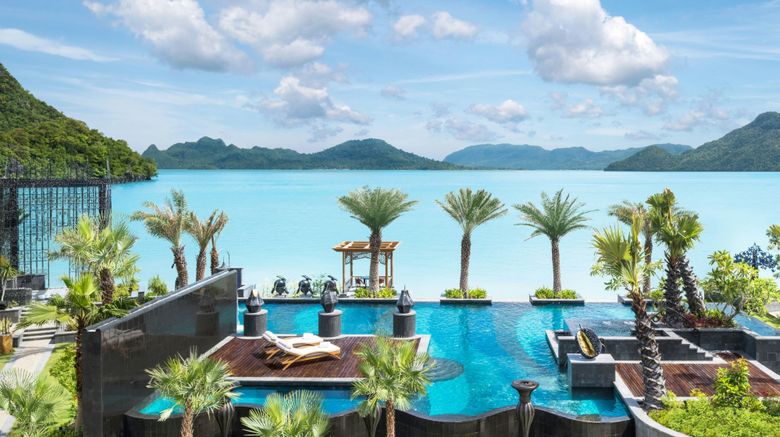 <b>The St Regis, Langkawi Pool</b>. Images powered by <a href="https://www.leonardoworldwide.com/" title="Leonardo Worldwide" target="_blank">Leonardo</a>.