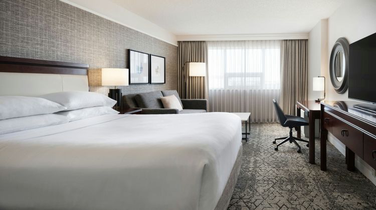 Sheraton Cavalier Calgary Hotel Room