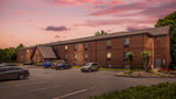 HomeTowne Studios & Suites Greensboro Exterior