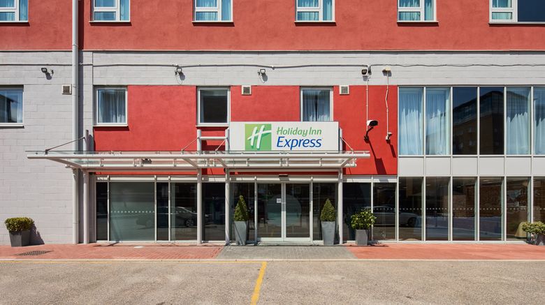 <b>Holiday Inn Express London - Limehouse Exterior</b>. Images powered by <a href="https://www.leonardoworldwide.com/" title="Leonardo Worldwide" target="_blank">Leonardo</a>.