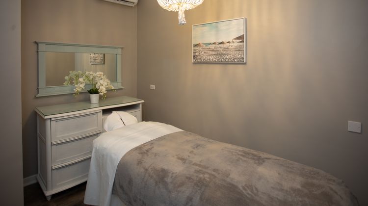 Sea Breeze Beach House Spa