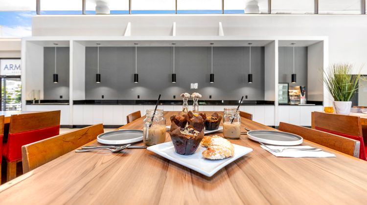 Armon Hotel & Conference Center Restaurant