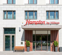 Hampton by Hilton Dresden City Exterior