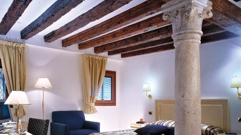 <b>Hotel Giudecca Room</b>. Images powered by <a href="https://www.leonardoworldwide.com/" title="Leonardo Worldwide" target="_blank">Leonardo</a>.
