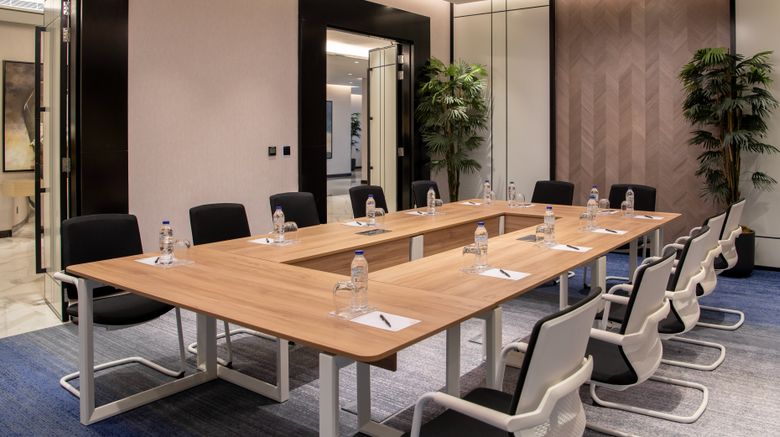 <b>Damac Hills 2, Edge by Rotana Hotel Meeting</b>. Images powered by <a href="https://www.leonardoworldwide.com/" title="Leonardo Worldwide" target="_blank">Leonardo</a>.