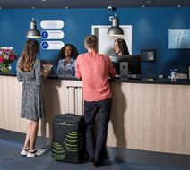Holiday Inn Express Geneva Airport Exterior