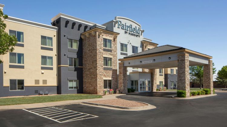 Fairfield Inn & Suites Exterior