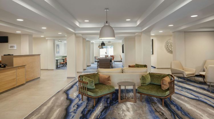 Fairfield Inn & Suites Lobby