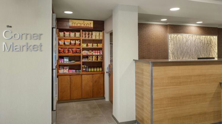 Fairfield Inn & Suites Lobby