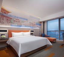 Hampton by Hilton Glorious Center Room