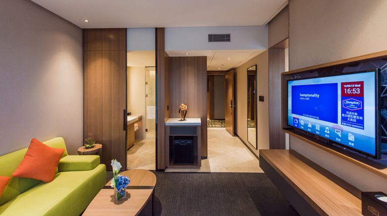 <b>Hampton Jilin Street Room</b>. Images powered by <a href="https://www.leonardoworldwide.com/" title="Leonardo Worldwide" target="_blank">Leonardo</a>.