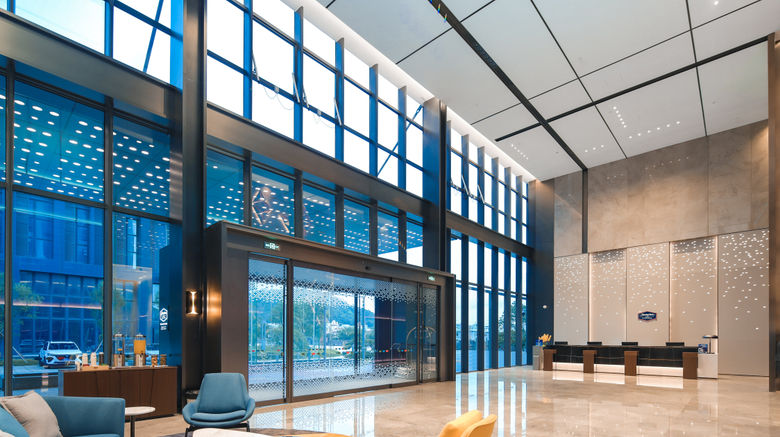 <b>Hampton by Hilton Shenzhen Yuanshan Lobby</b>. Images powered by <a href="https://www.leonardoworldwide.com/" title="Leonardo Worldwide" target="_blank">Leonardo</a>.