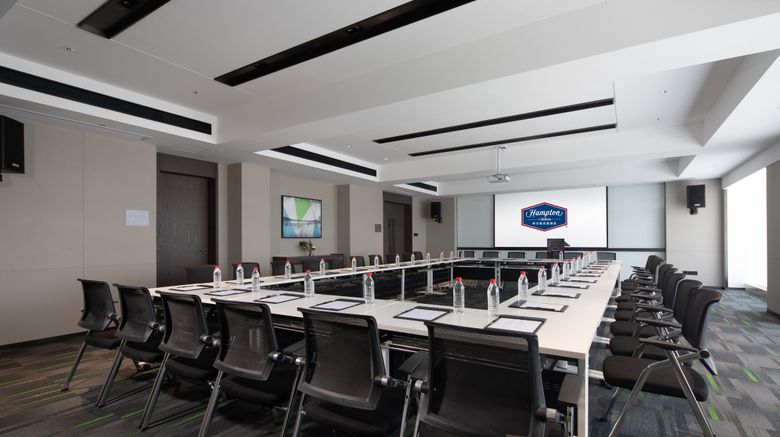 <b>Hampton Hangzhou Zhuantang Meiyuan Meeting</b>. Images powered by <a href="https://www.leonardoworldwide.com/" title="Leonardo Worldwide" target="_blank">Leonardo</a>.