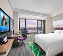 Hampton by Hilton Eastern New Town Room