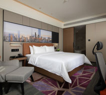Hampton by Hilton Eastern New Town Room