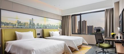 Hampton by Hilton Eastern New Town Room