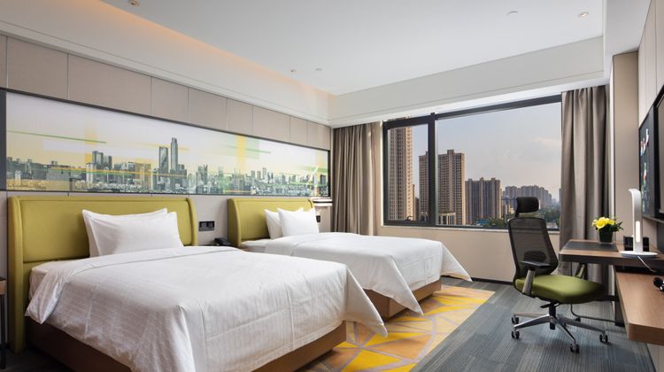 Hampton by Hilton Eastern New Town Room